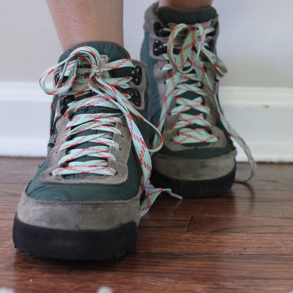 North face 6.5 insulated waterproof comfy boot